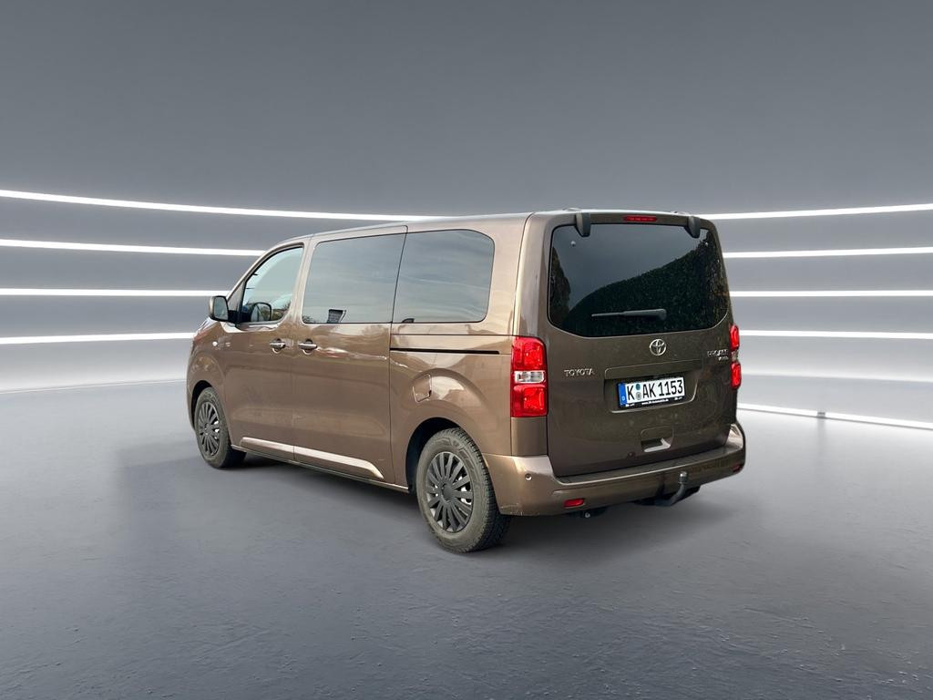 Toyota Proace (Verso)