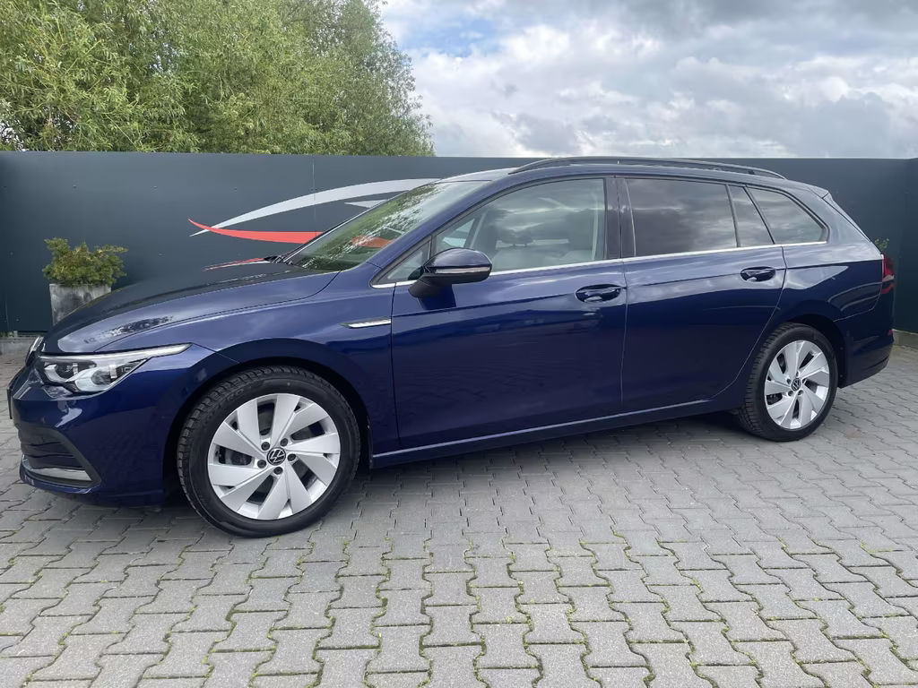 Volkswagen Golf Style Variant