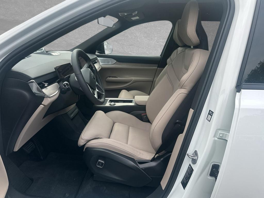 Volvo EX90