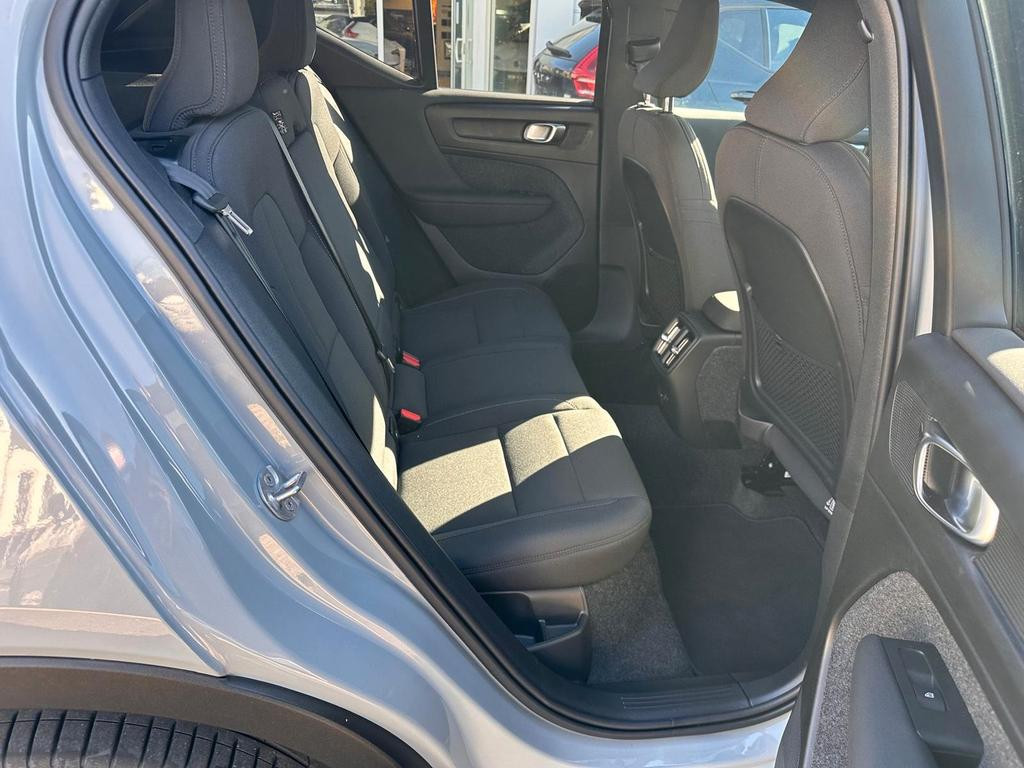 Volvo EX40
