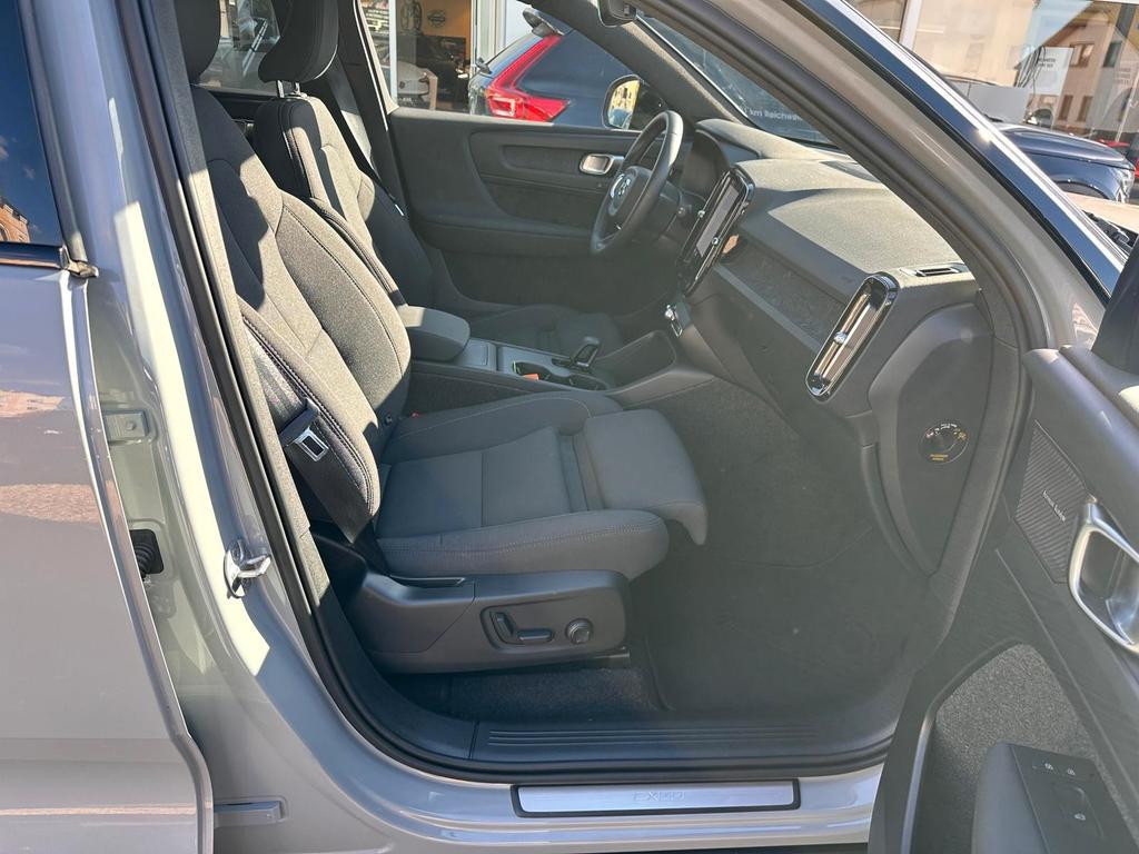 Volvo EX40