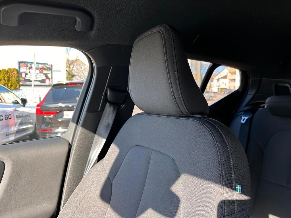 Volvo EX40