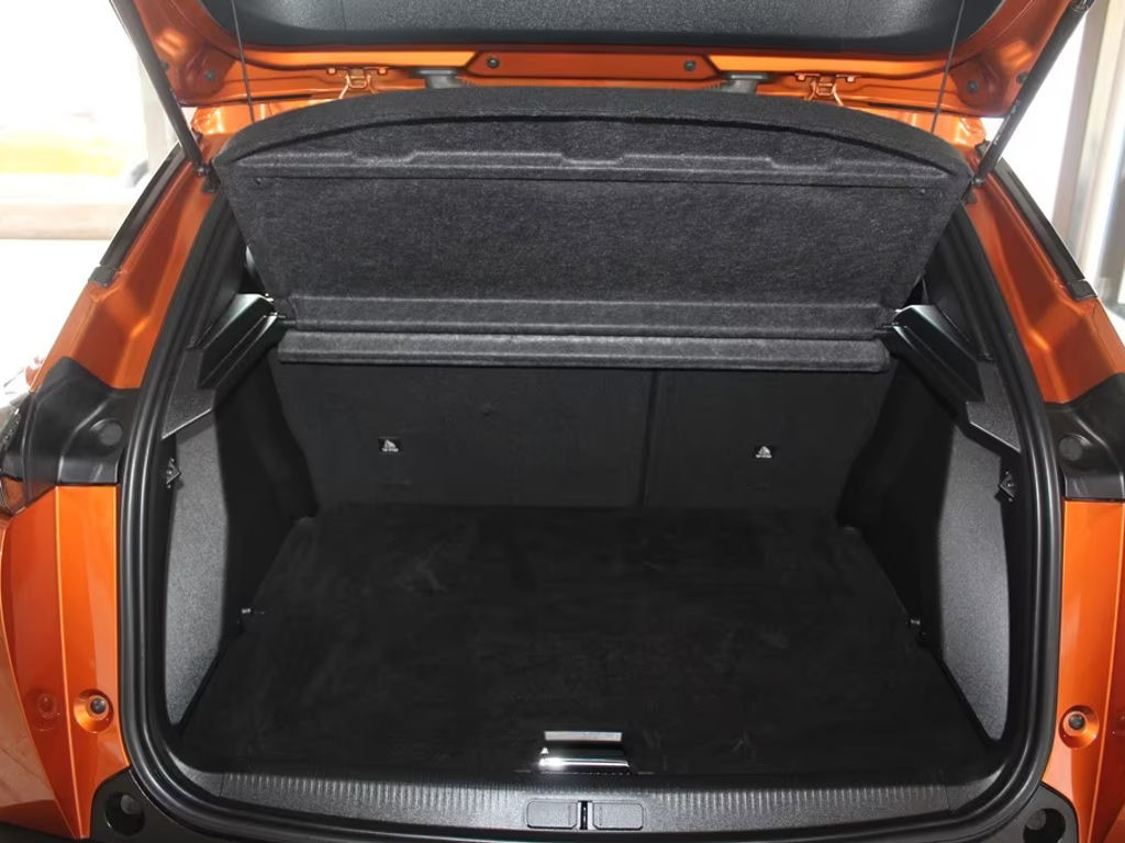 Peugeot e-2008