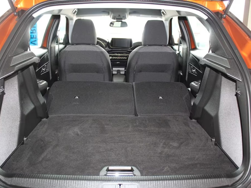Peugeot e-2008