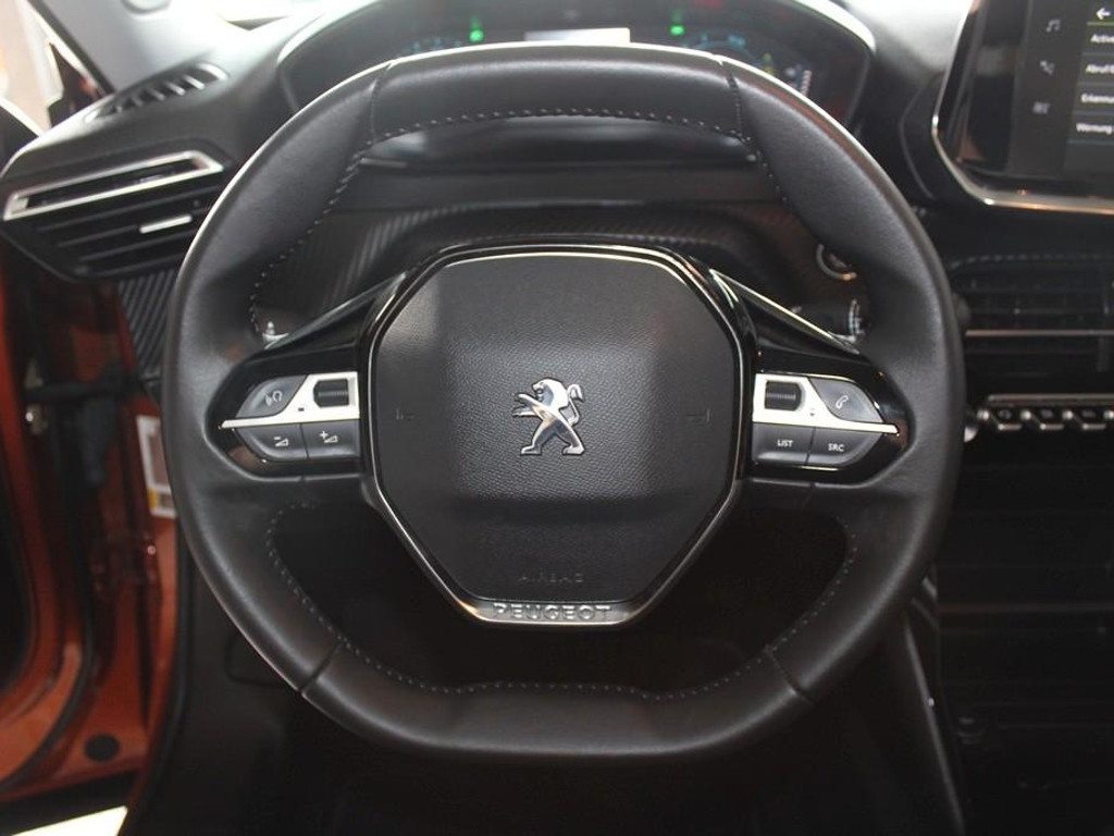 Peugeot e-2008