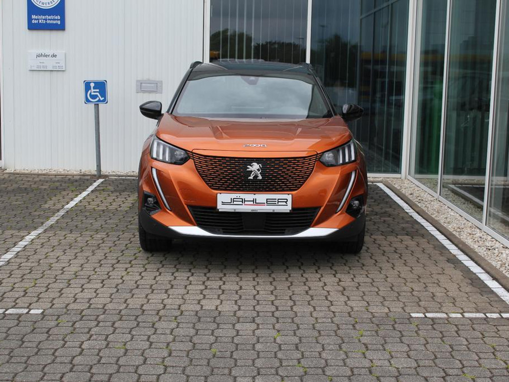 Peugeot e-2008