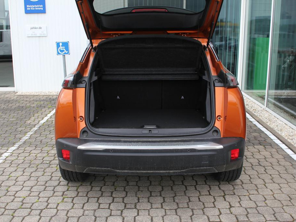 Peugeot e-2008