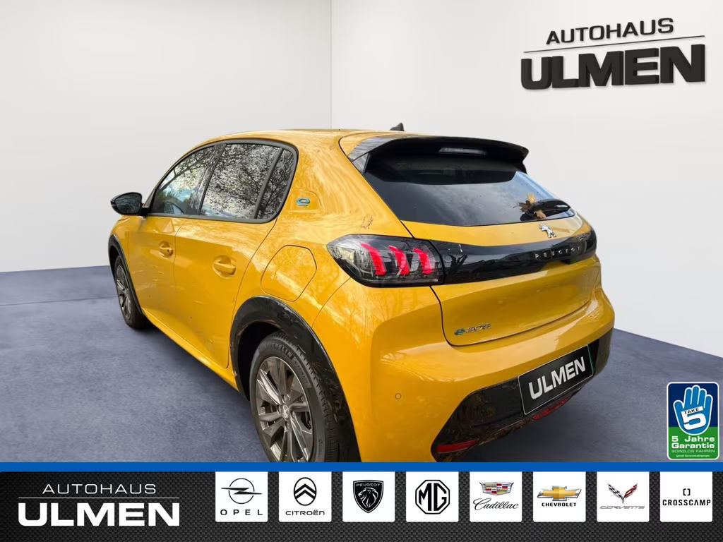 Peugeot e-208