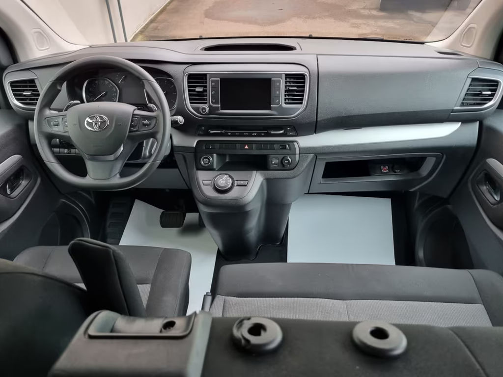 Toyota Proace (Verso)