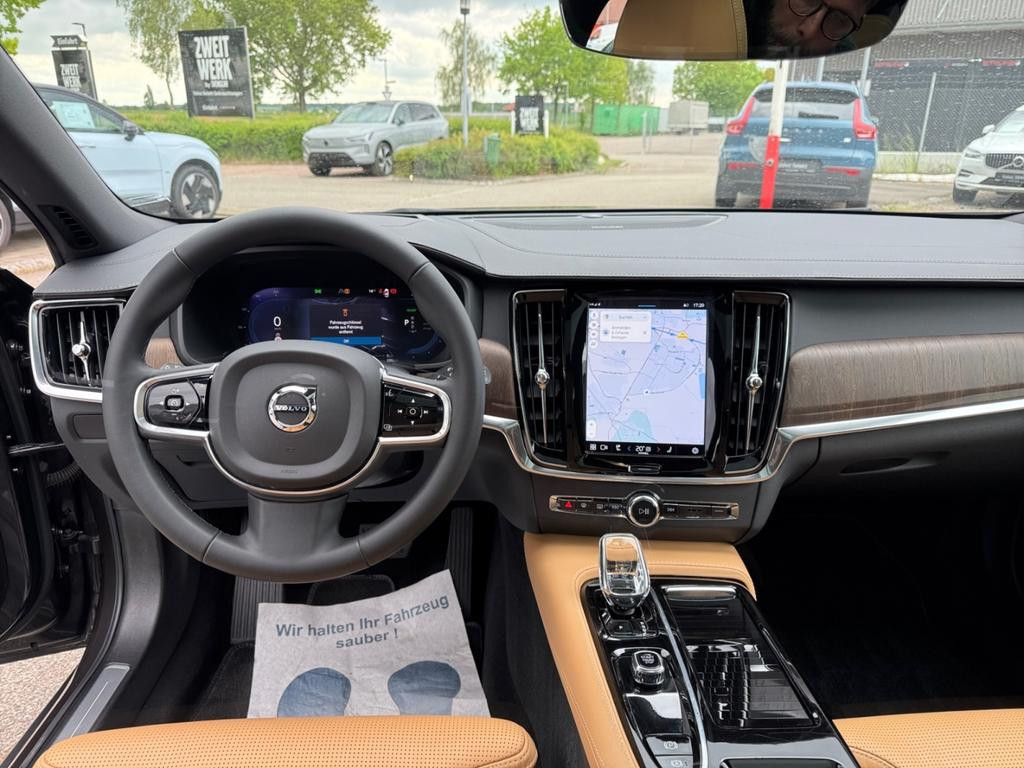 Volvo V90