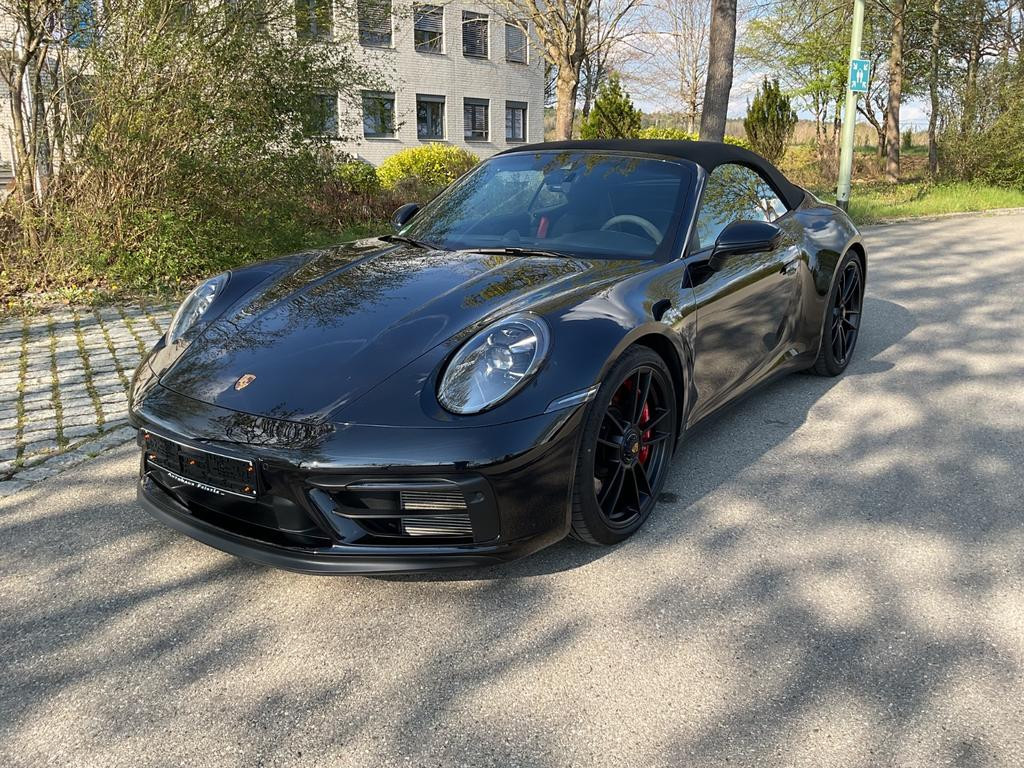 Porsche 911 GTS 4 Carrera Cabriolet