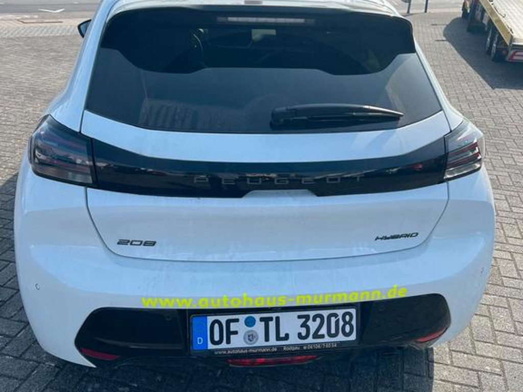 Peugeot 208