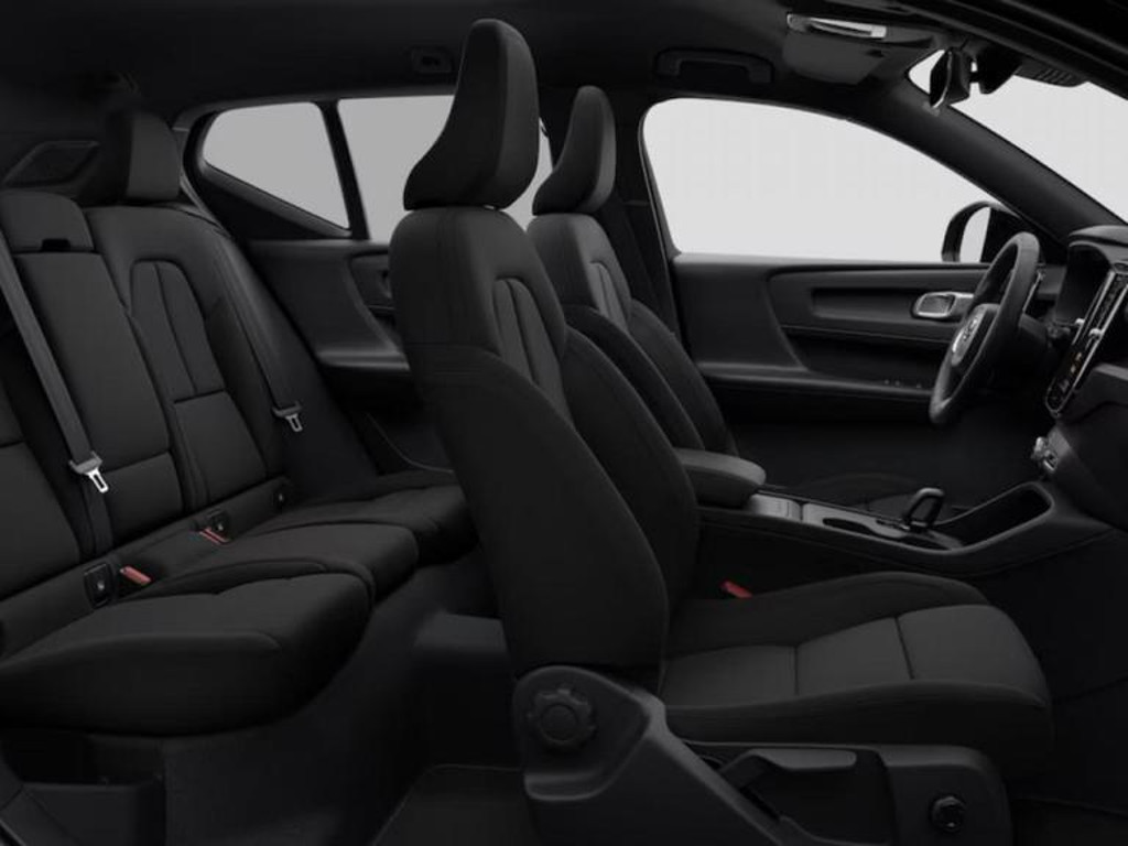 Volvo EX40