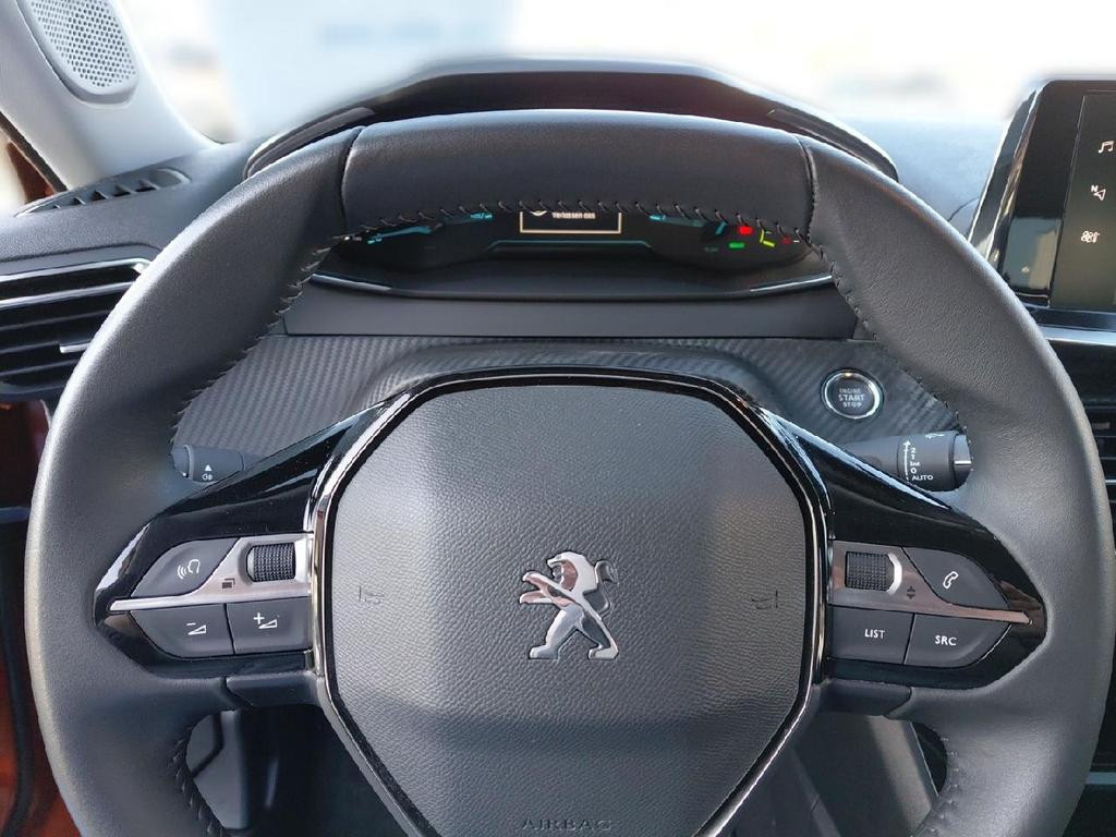 Peugeot e-2008