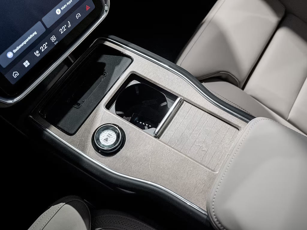 Volvo EX90