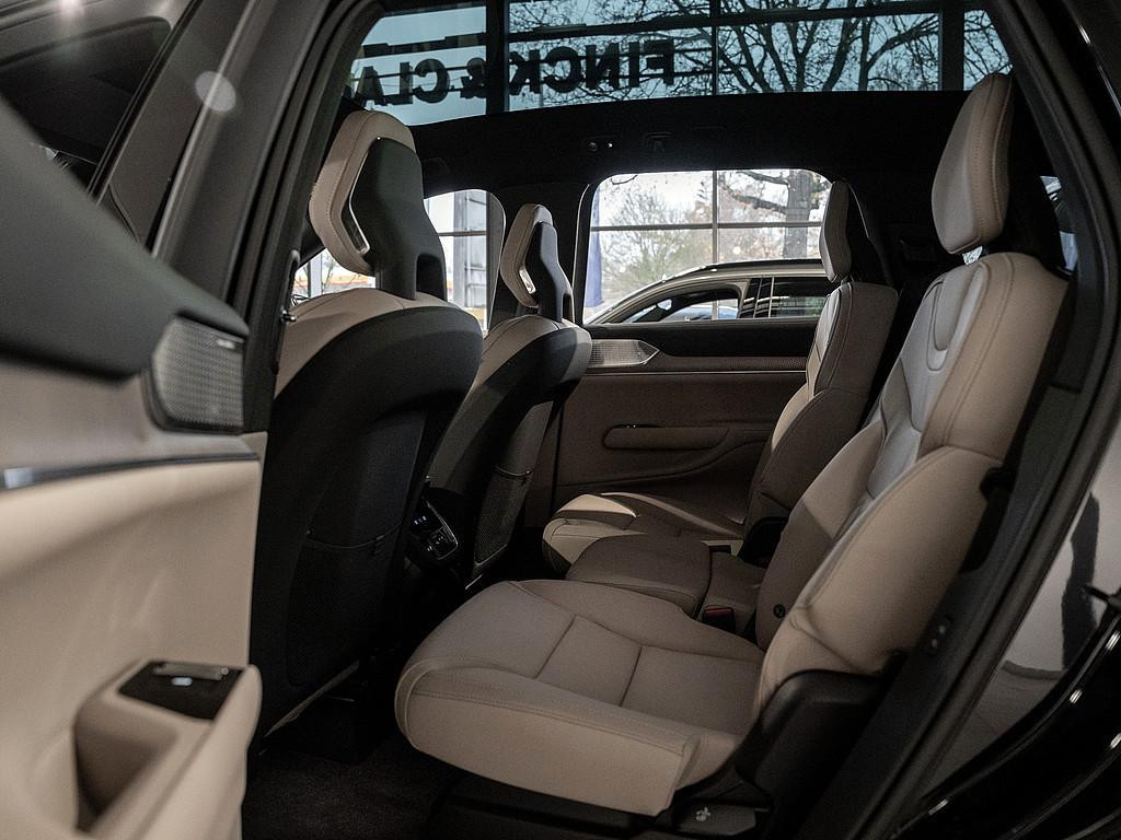 Volvo EX90