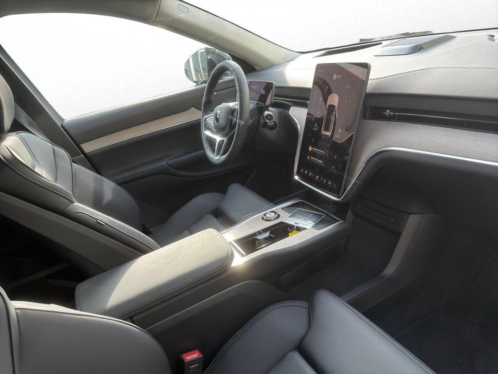 Volvo EX90