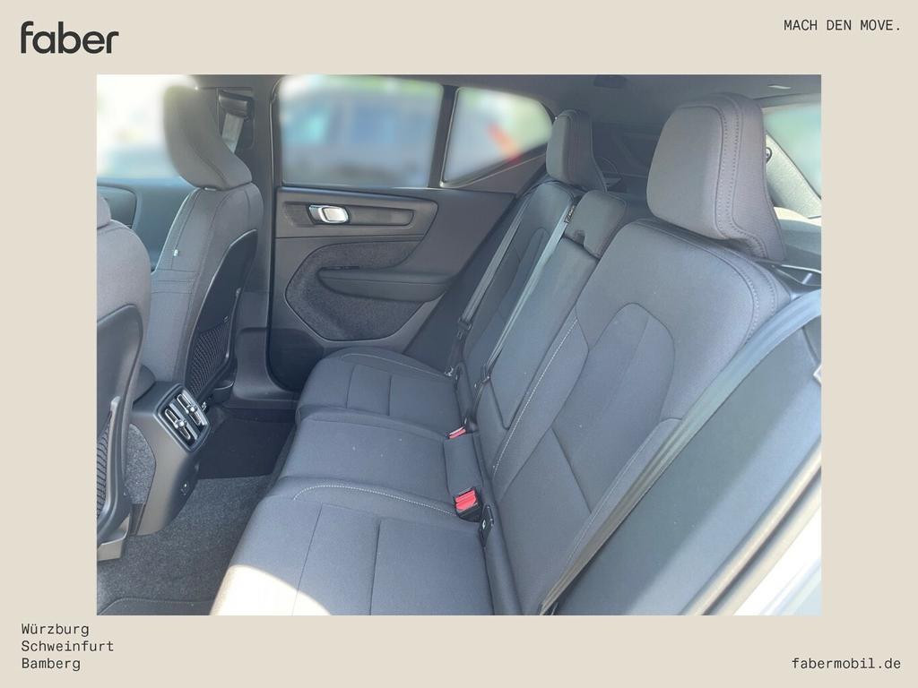 Volvo EX40