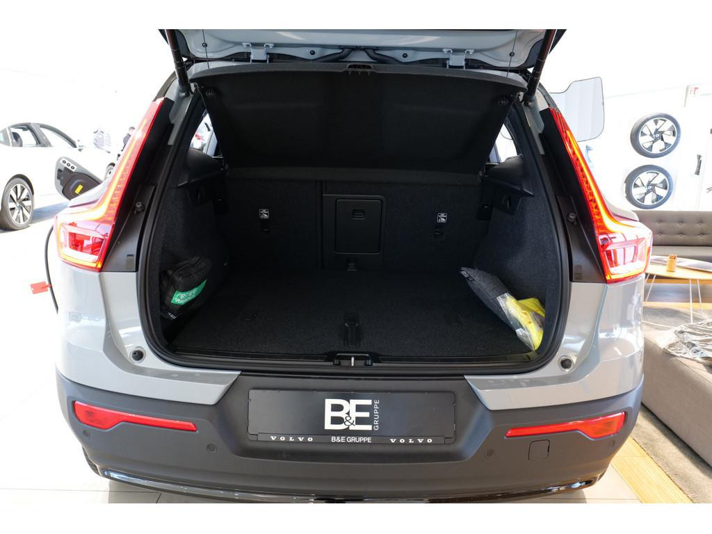 Volvo EX40