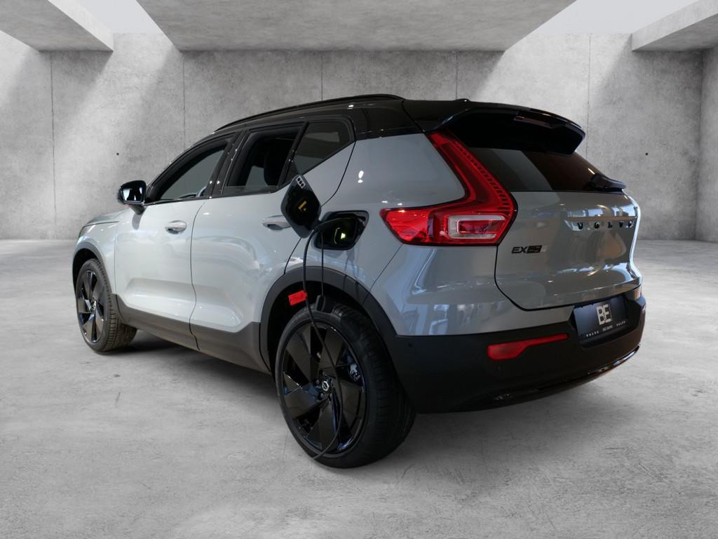 Volvo EX40