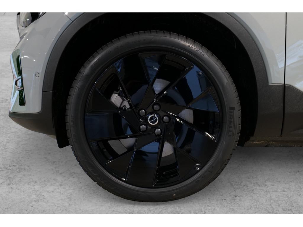 Volvo EX40