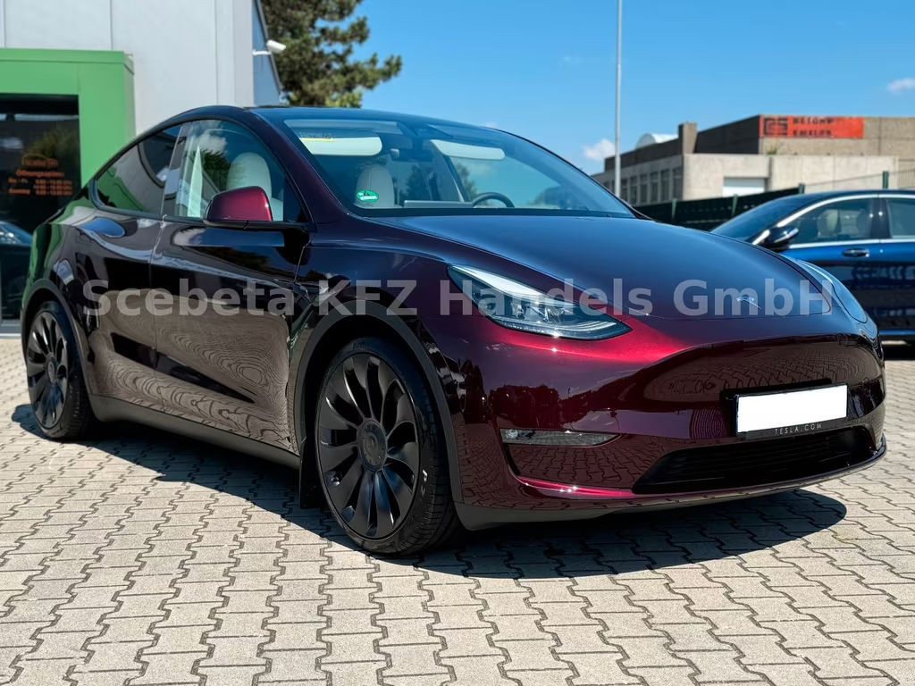Tesla Model Y Performance AWD