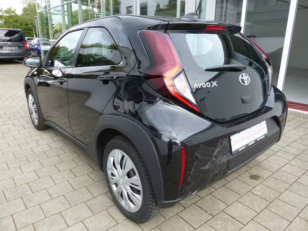 Toyota Aygo X Business