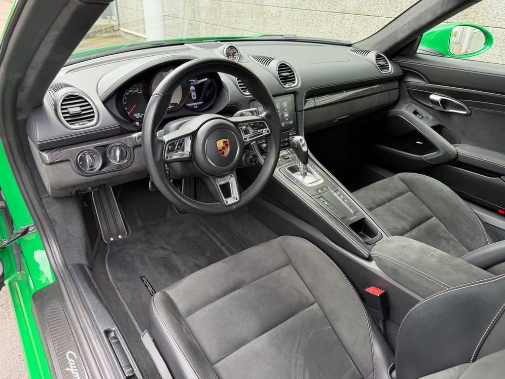Porsche Cayman GTS 718 4