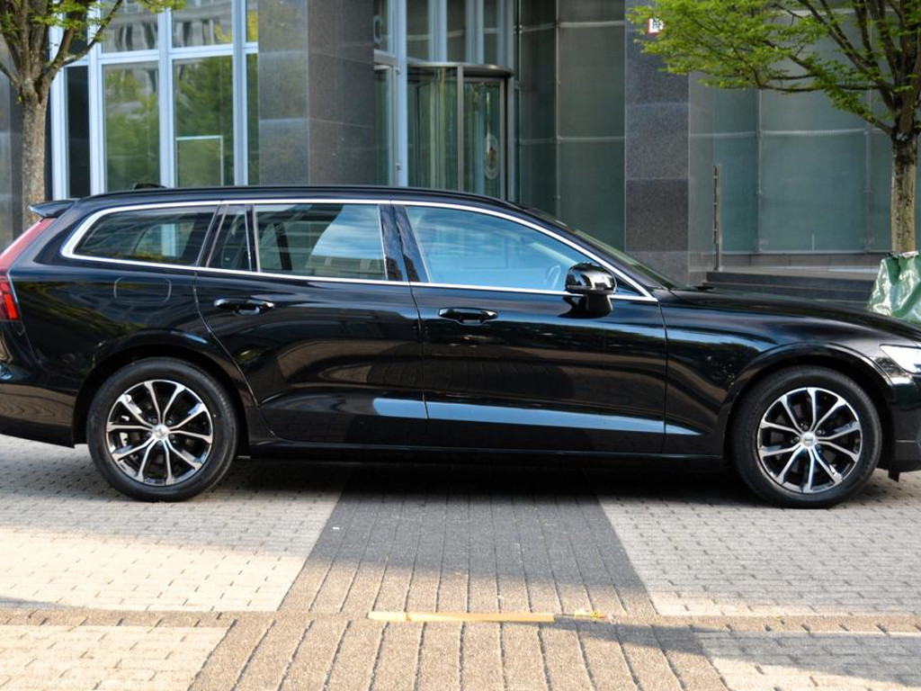 Volvo V60 Momentum