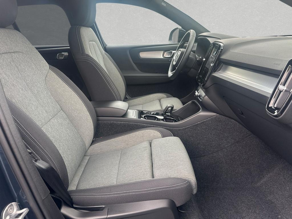 Volvo XC40 Plus Dark