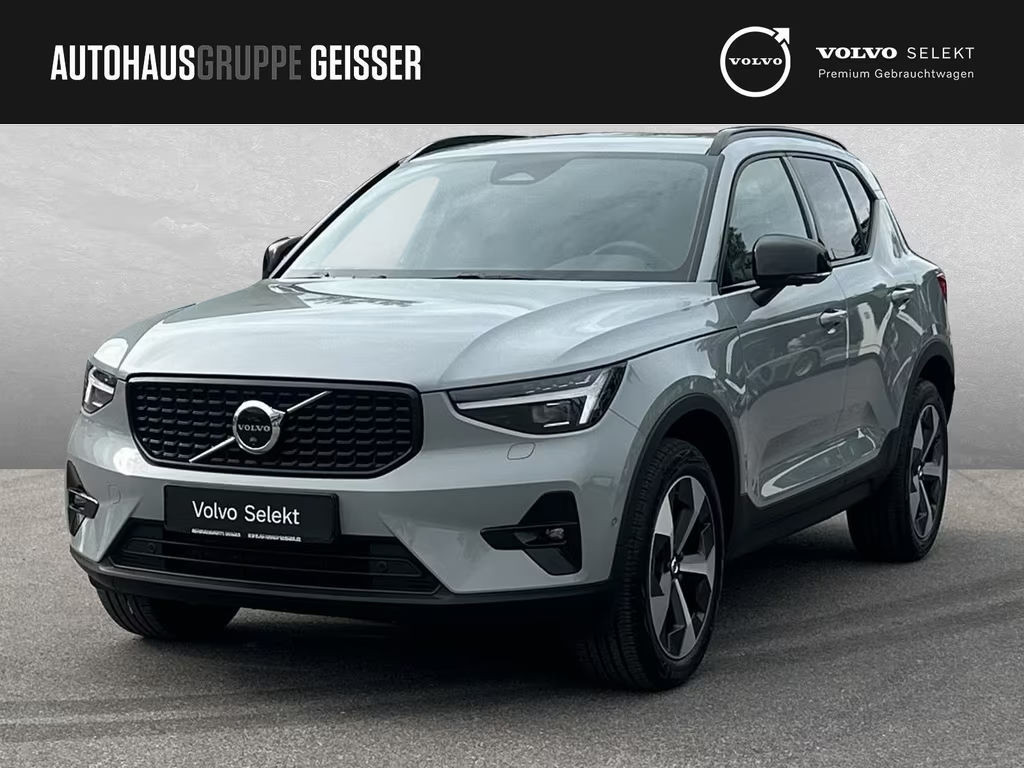Volvo XC40 Plus Dark