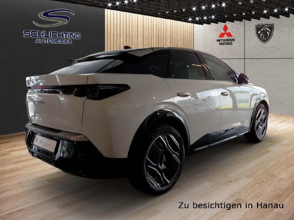 Peugeot E-3008