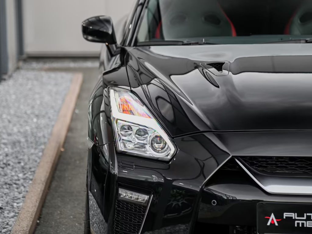 Nissan GT-R