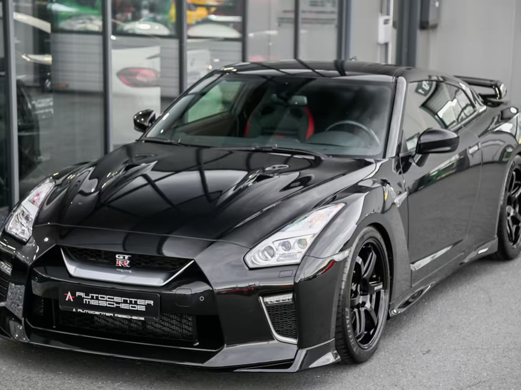 Nissan GT-R
