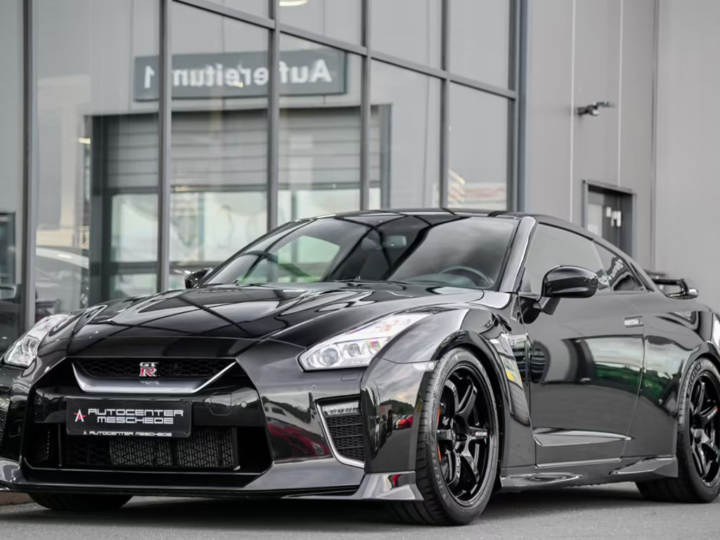 Nissan GT-R