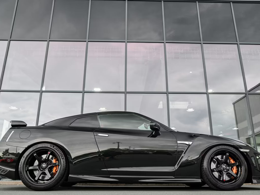 Nissan GT-R