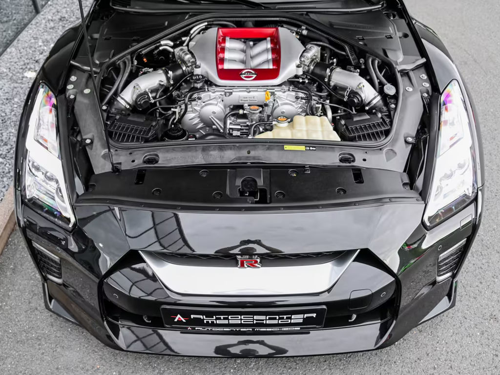 Nissan GT-R