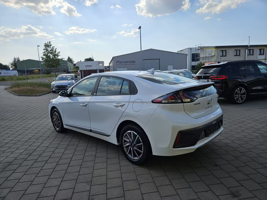 Hyundai Ioniq
