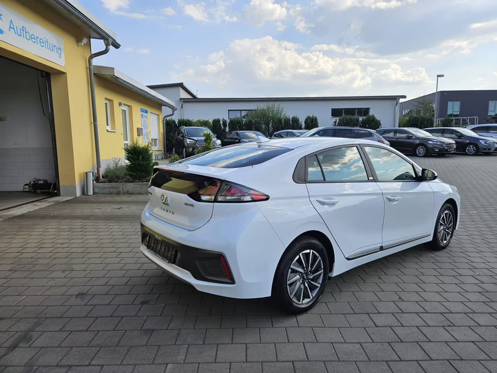 Hyundai Ioniq