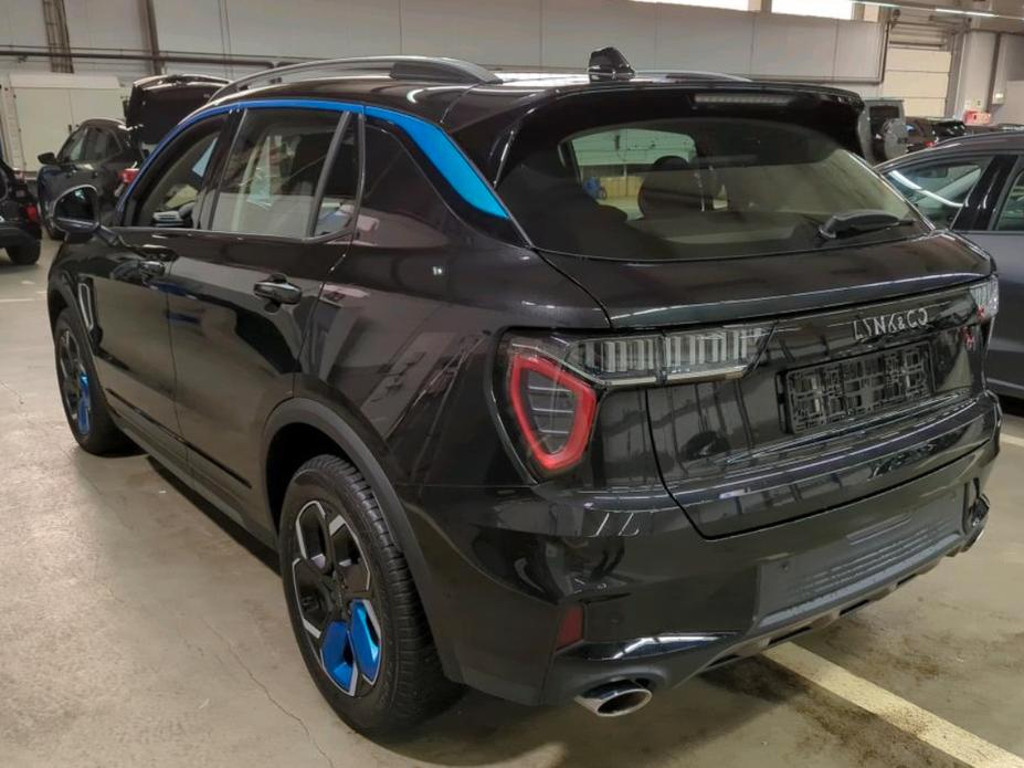 Lynk&Co 01
