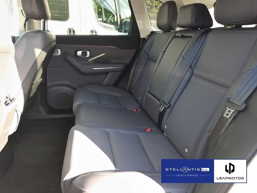 Leapmotor C10