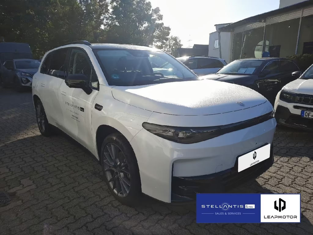 Leapmotor C10