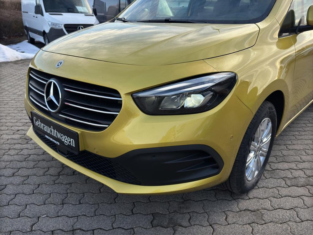 Mercedes-Benz T 180