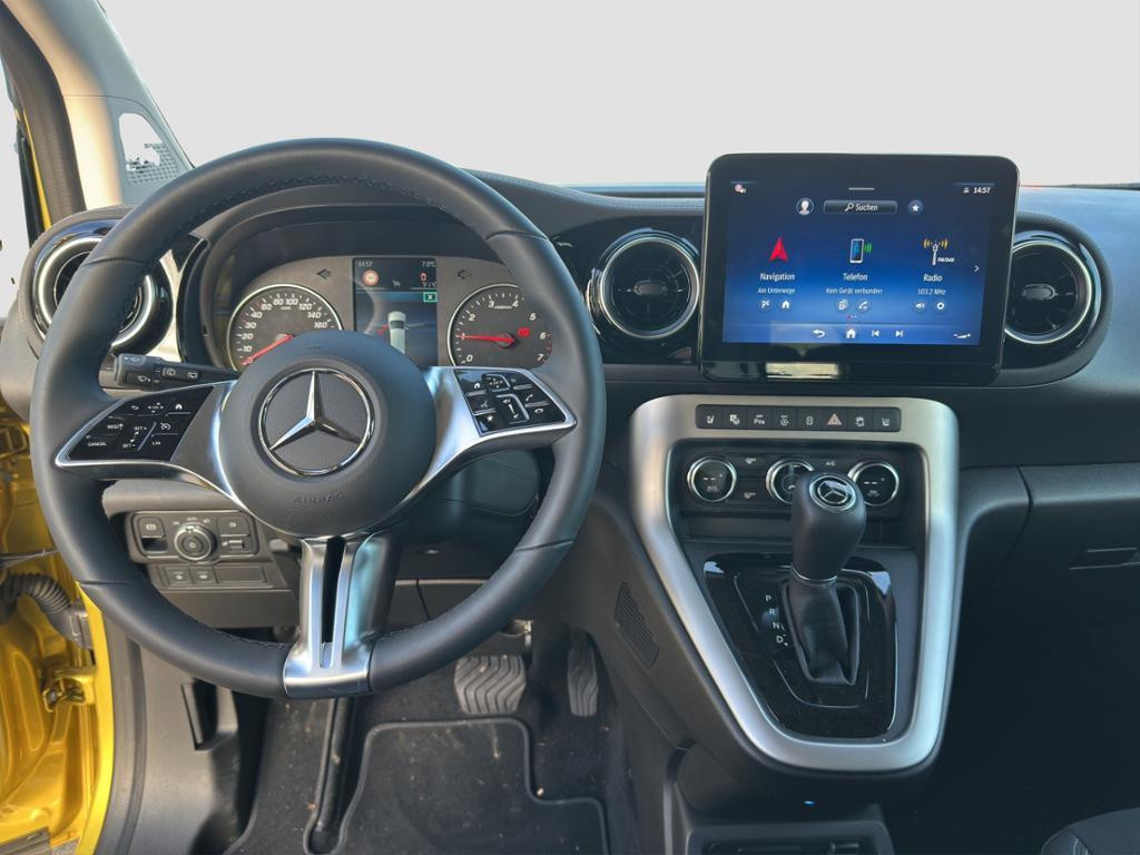 Mercedes-Benz T 180