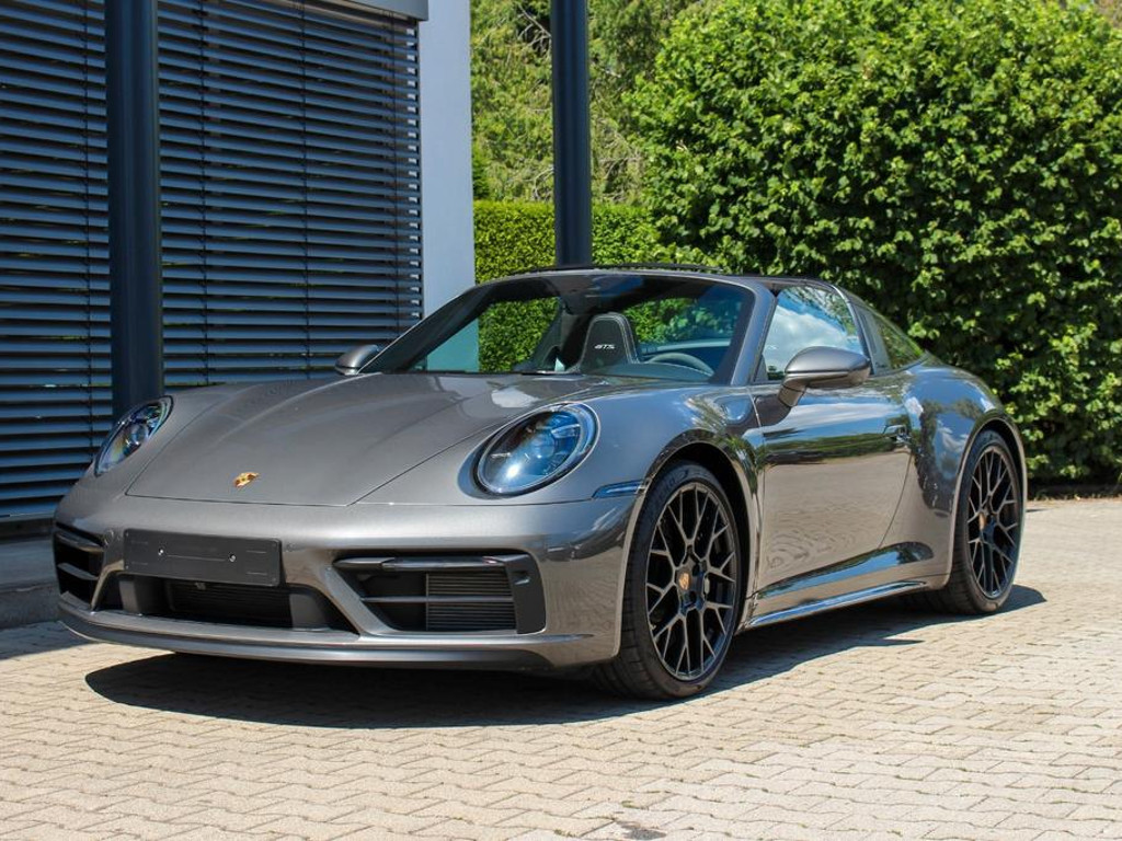 Porsche 911 GTS 4 992 Cabriolet Targa