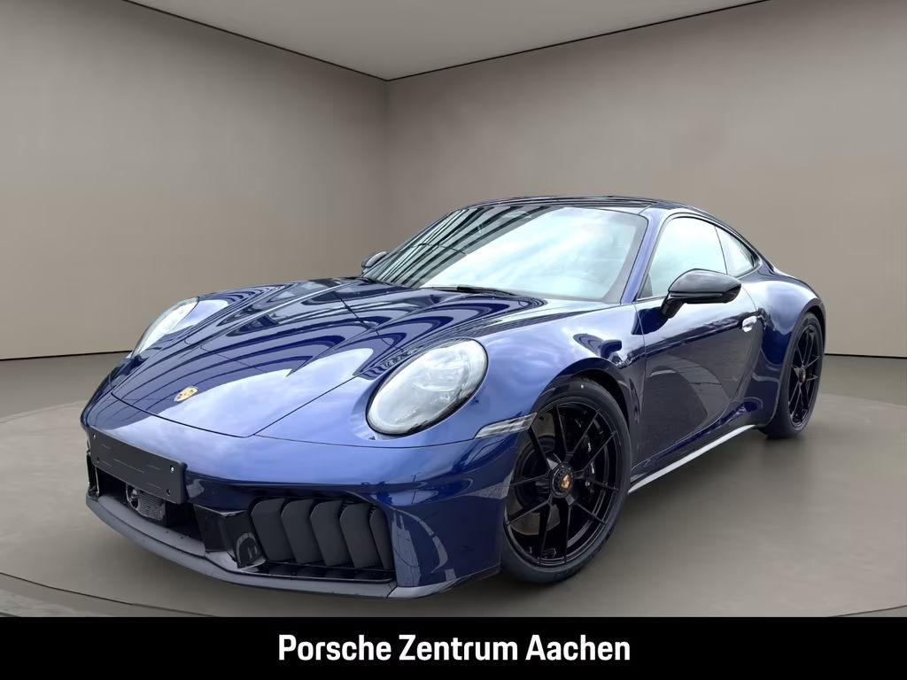 Porsche 911 GTS 4 992 Carrera