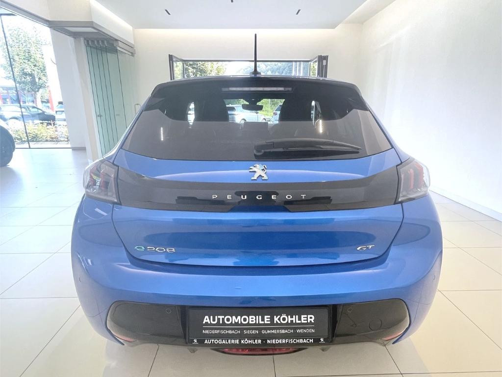 Peugeot e-208