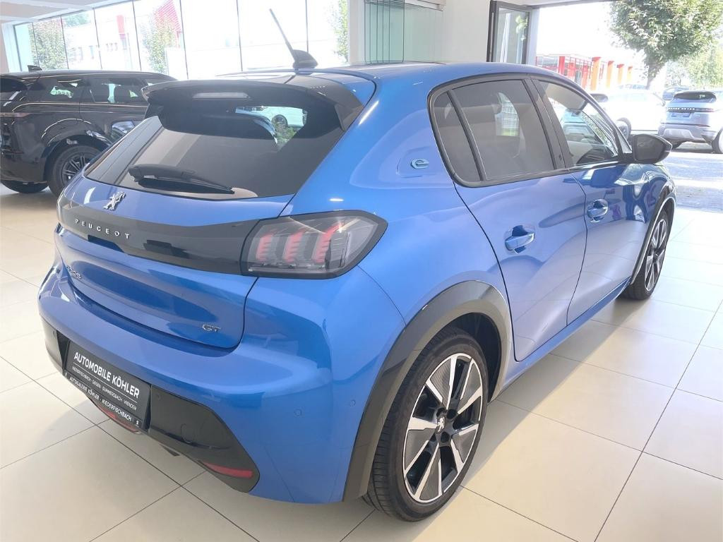 Peugeot e-208