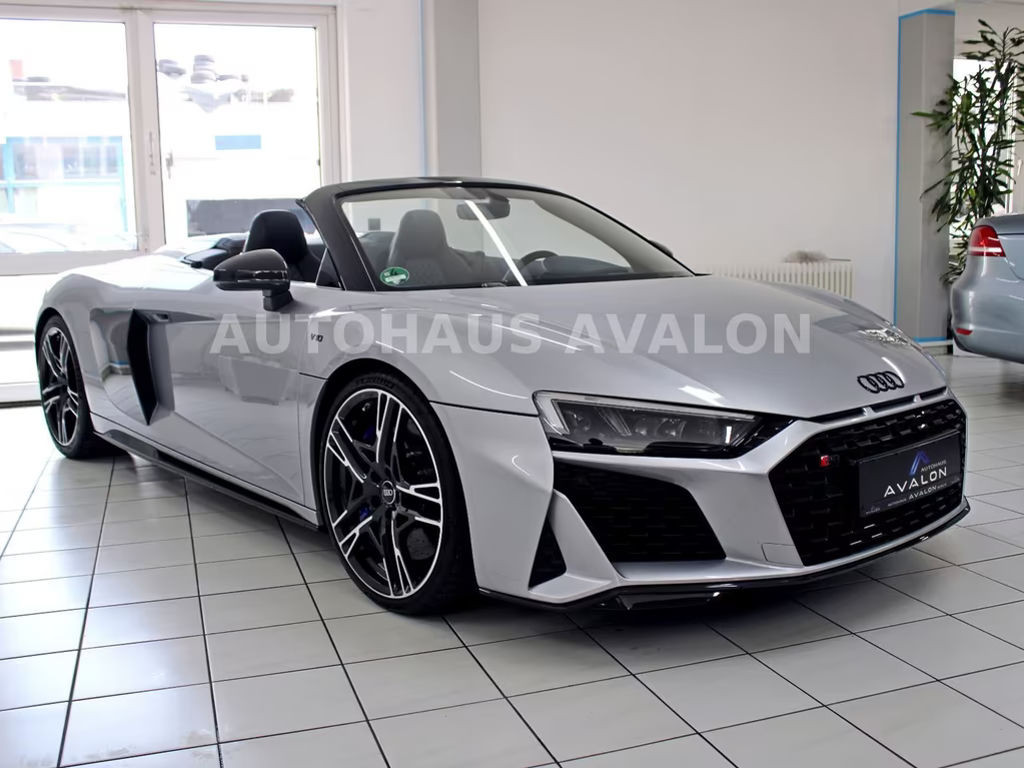 Audi R8