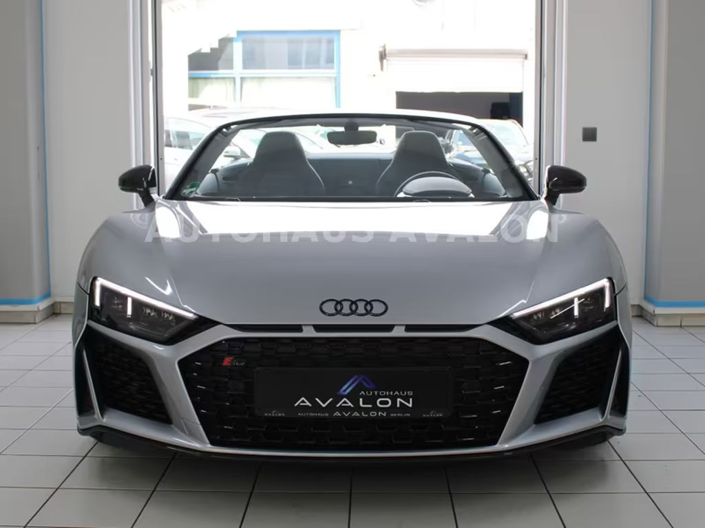 Audi R8